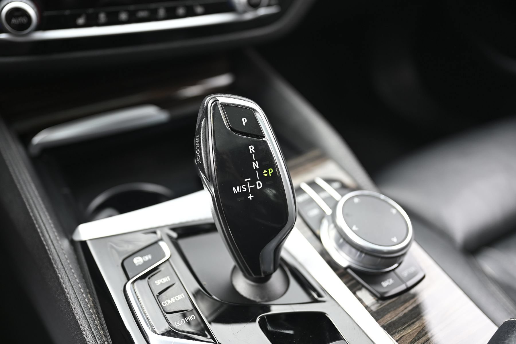 Used 2018 BMW 540i xDrive AWD/4WD image 26