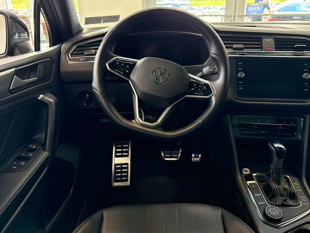 Used 2023 Volkswagen Tiguan SE R-Line AWD/4WD image 21