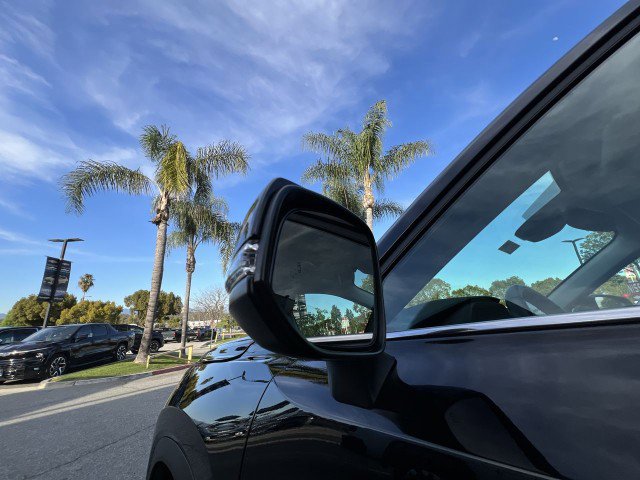 Used 2025 Toyota Grand Highlander AWD image 19