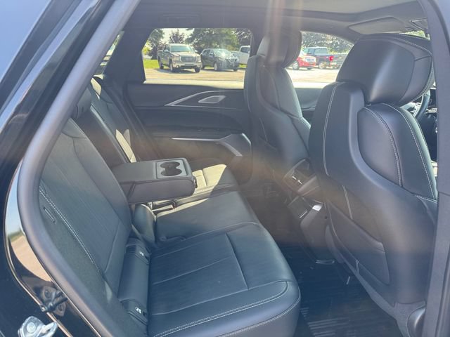 Certified 2024 Cadillac Lyriq Sport AWD/4WD image 18