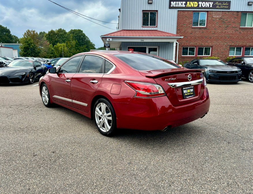 Used 2015 Nissan Altima FWD image 7