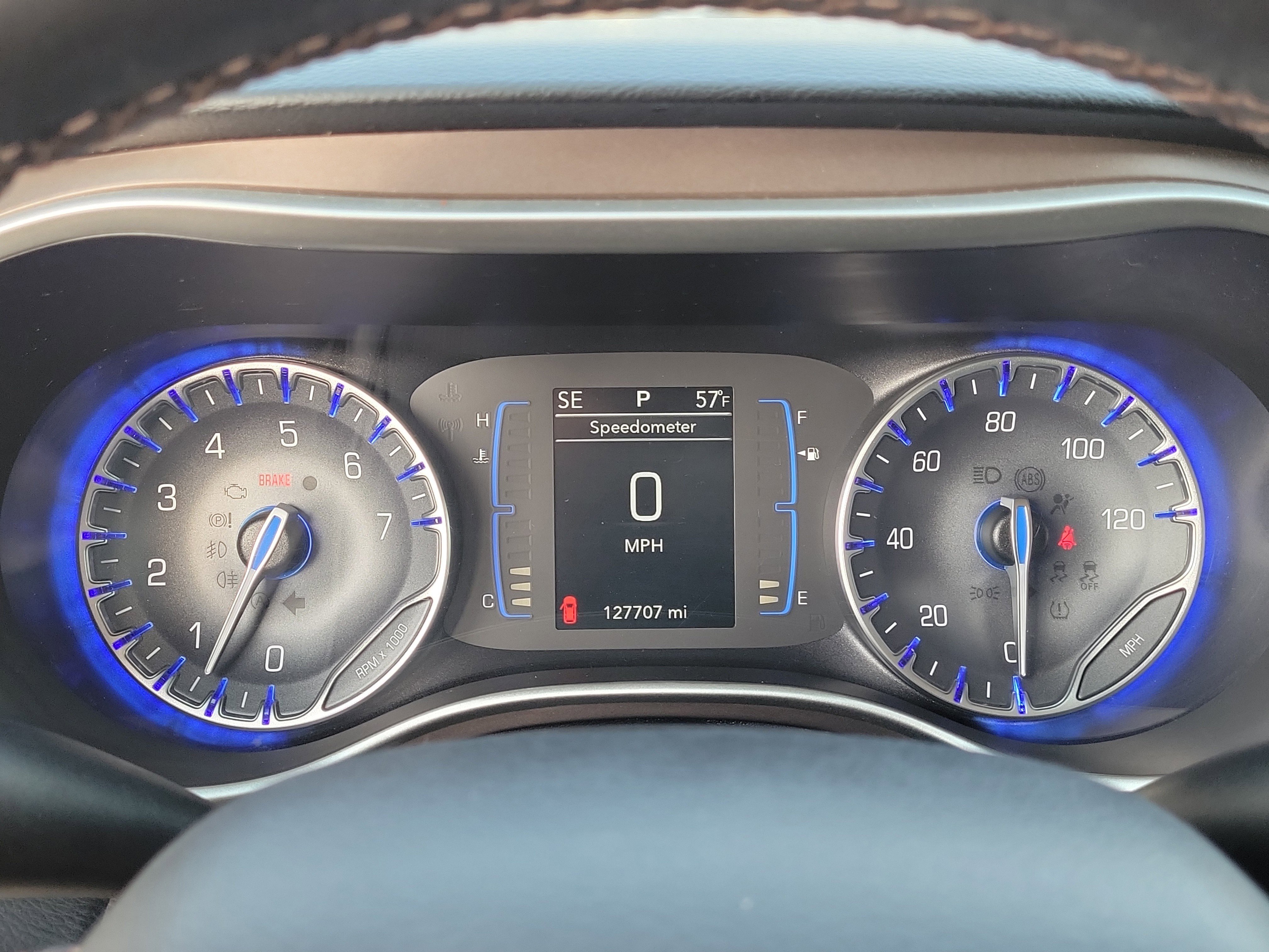 Used 2018 Chrysler Pacifica Touring-L image 28