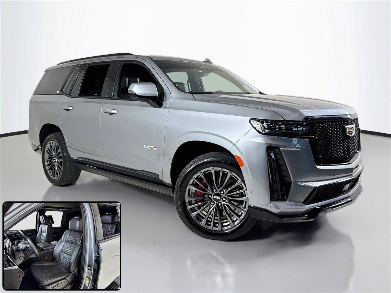 Used 2023 Cadillac Escalade V AWD/4WD image 2