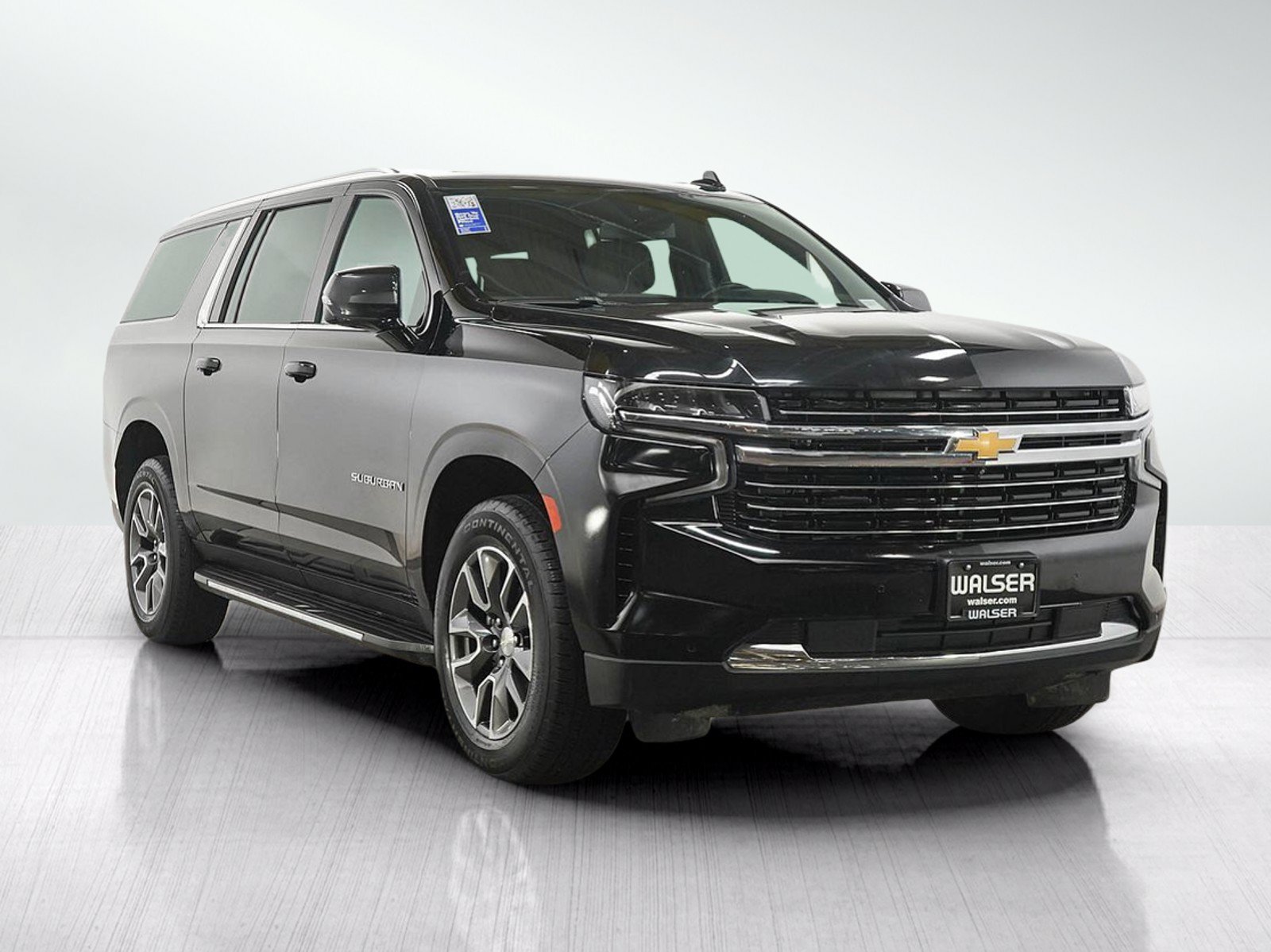 Used 2023 Chevrolet Suburban LT w/ Luxury Package AWD/4WD image 7