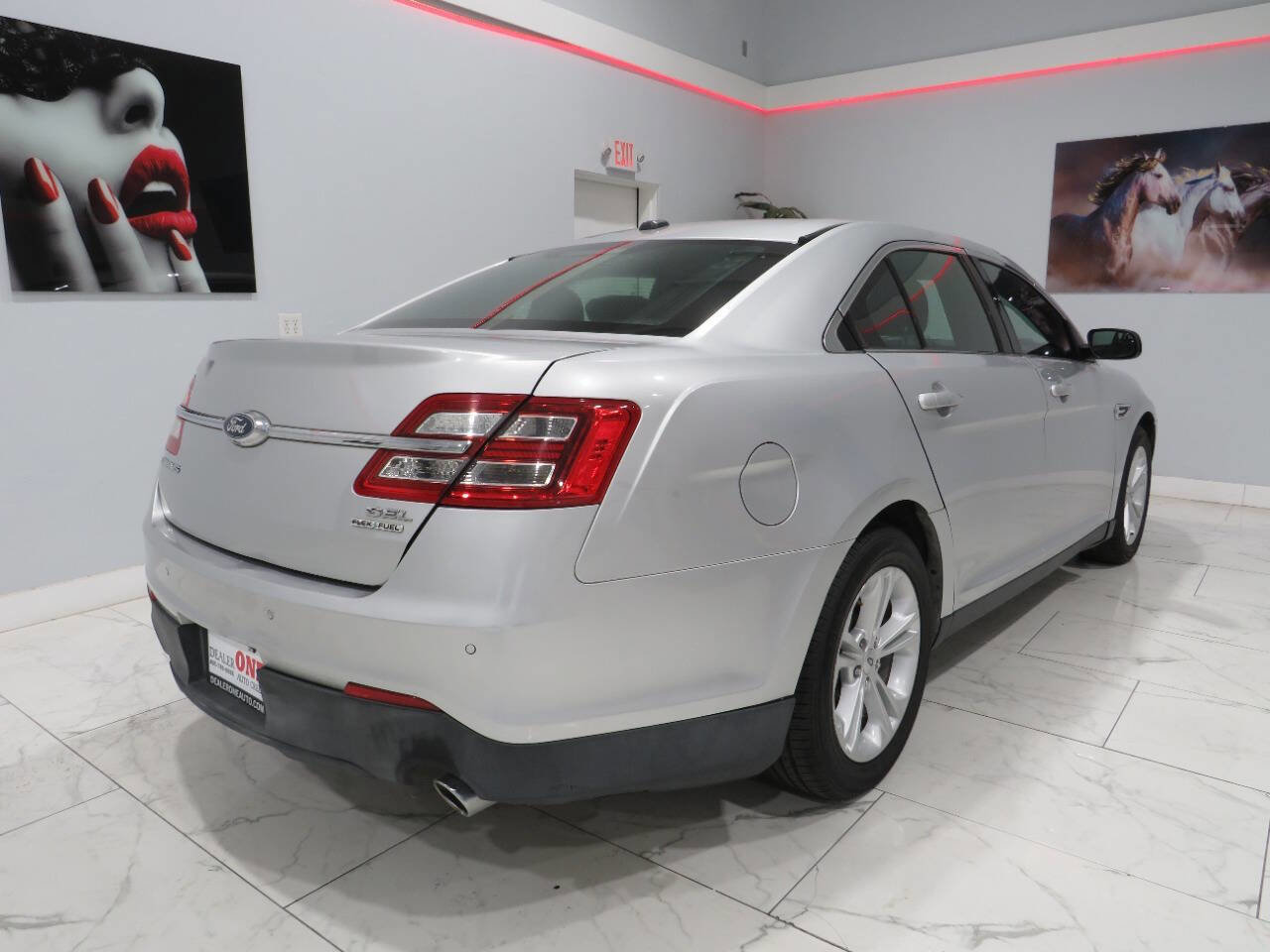 Used 2015 Ford Taurus SEL w/ Equipment Group 201A FWD image 3