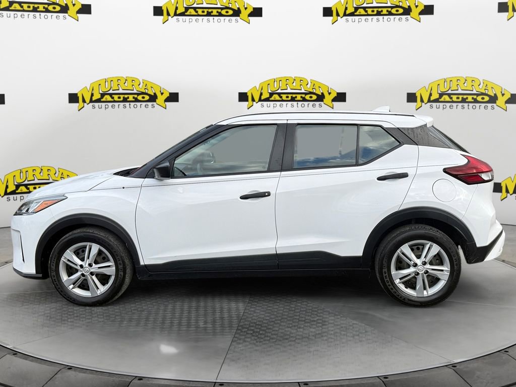Used 2023 Nissan Kicks S image 2
