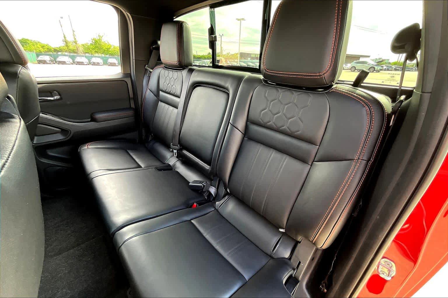 Used 2024 Nissan Frontier Pro-X w/ Pro Premium Package image 21