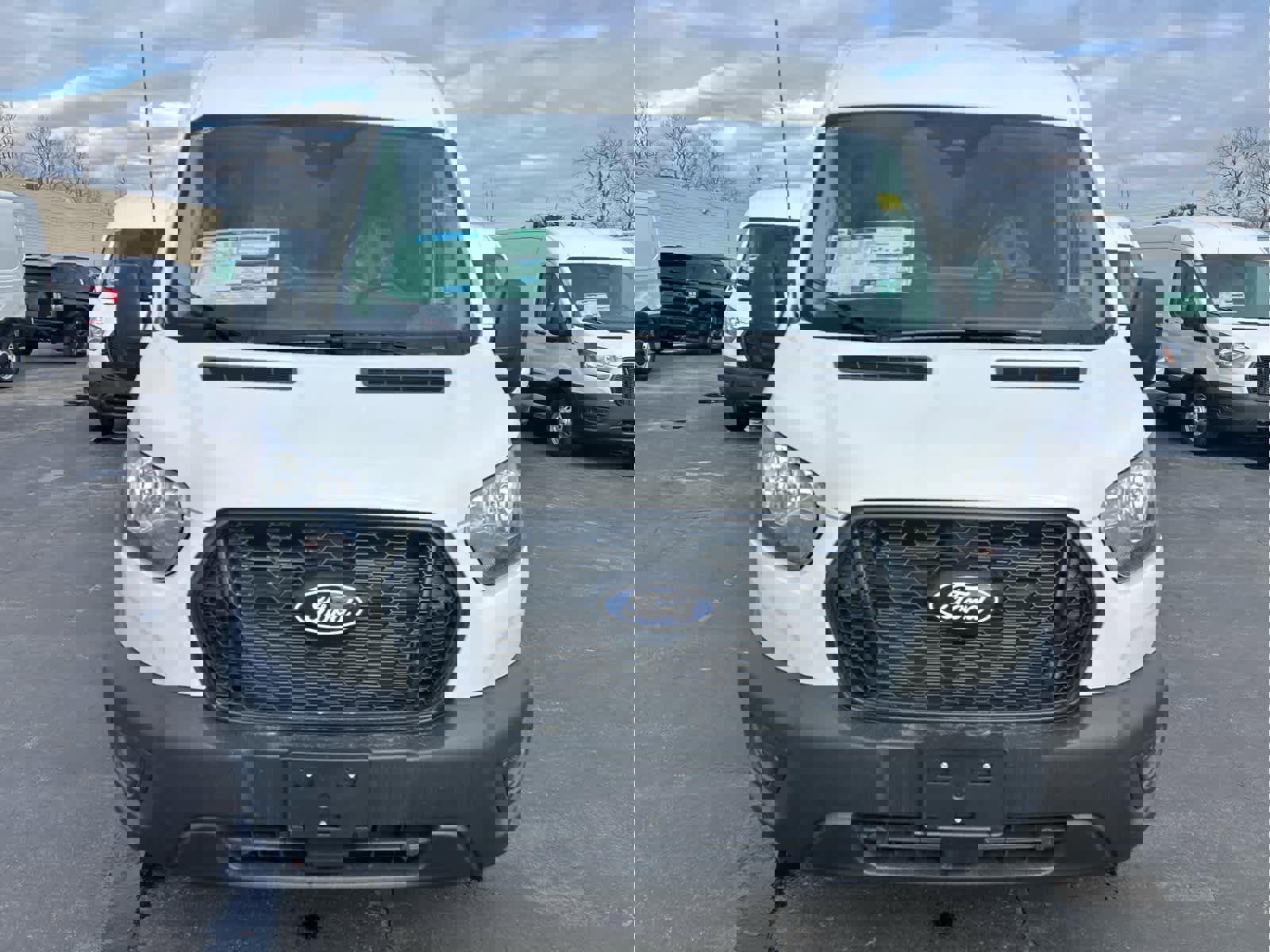 New 2026 Ford Transit 250 148 Medium Roof w/ Load Area Protection Package image 3