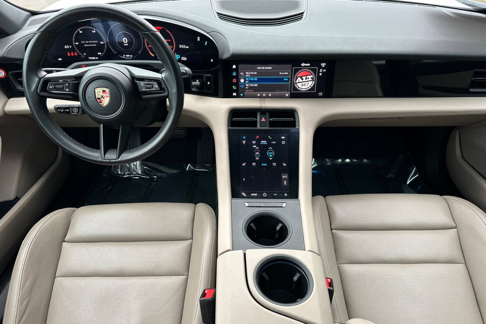 Used 2023 Porsche Taycan image 6