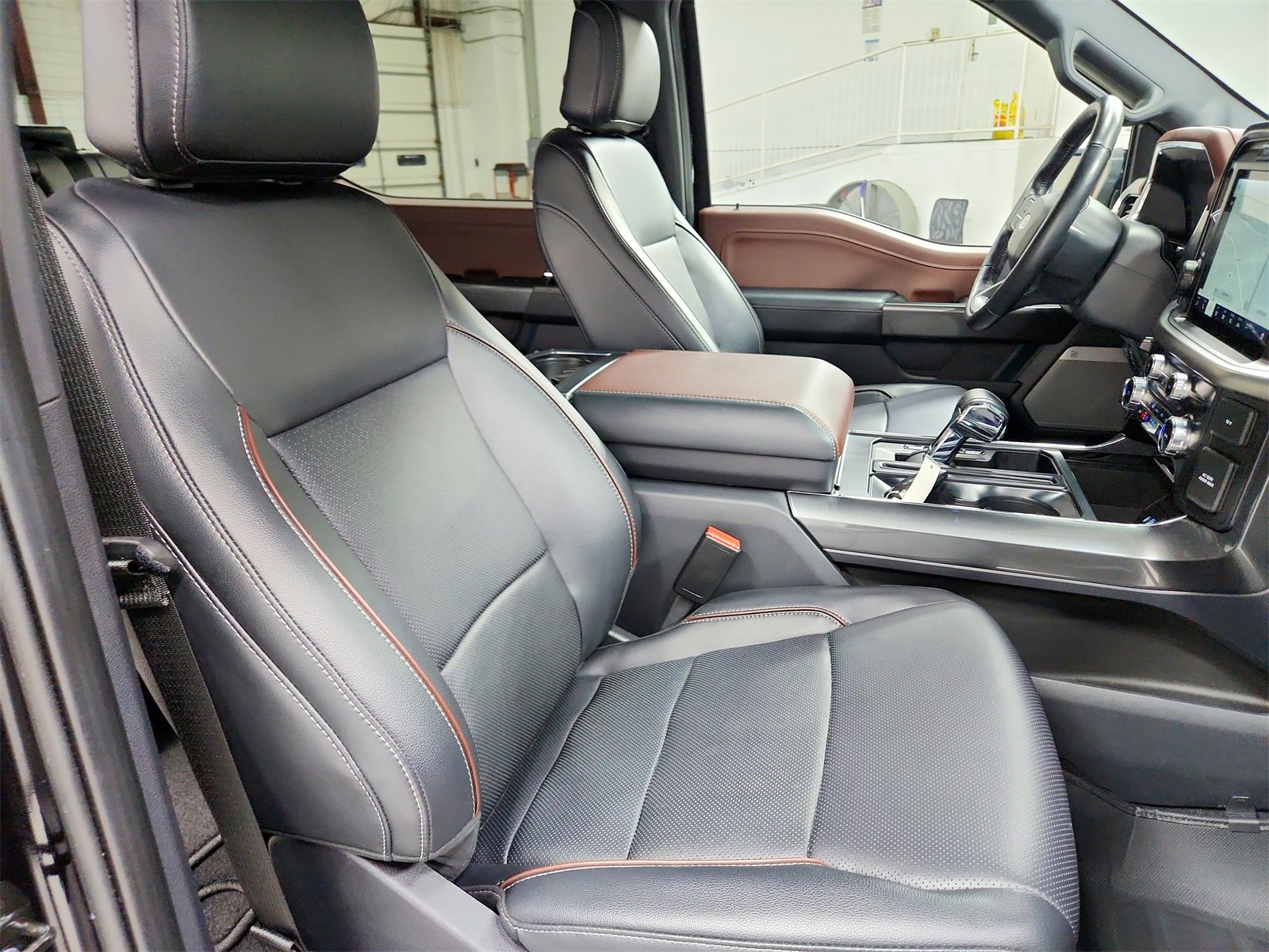 Used 2023 Ford F150 Lariat image 38