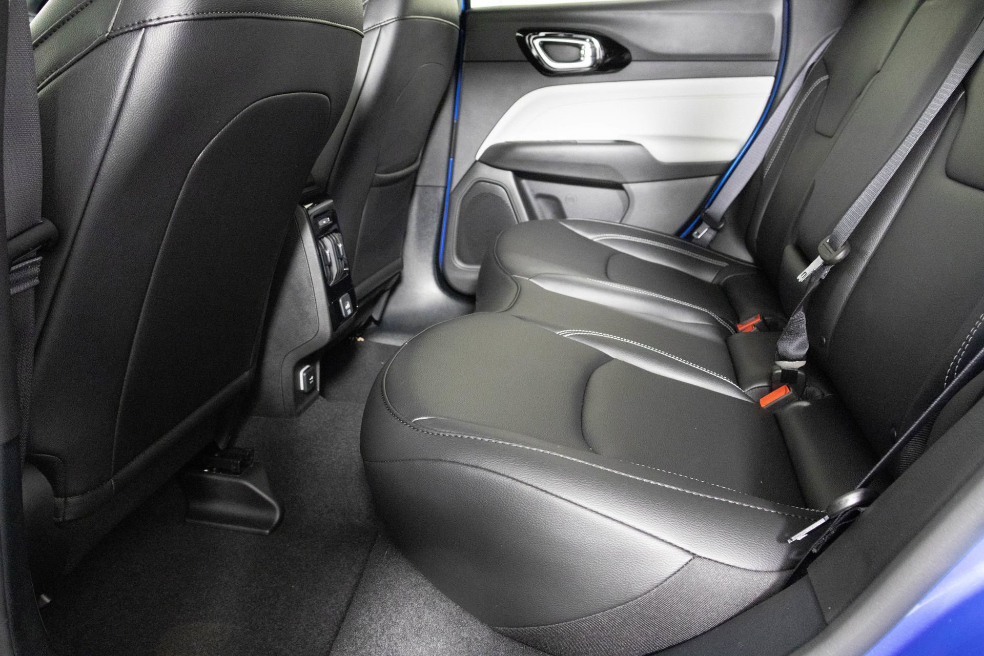 New 2026 Jeep Compass Limited image 27
