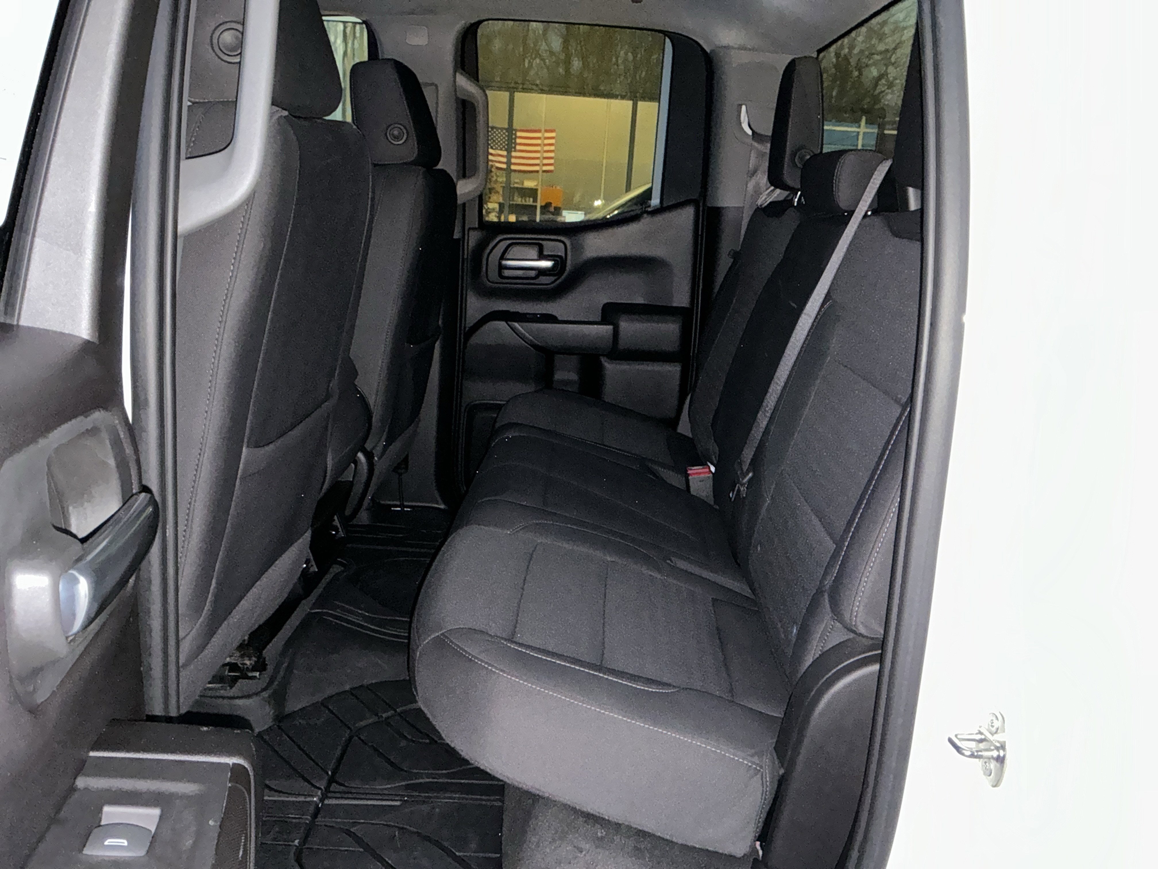 Used 2023 Chevrolet Silverado 1500 Custom image 18