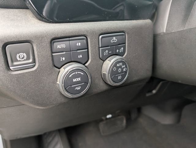 Certified 2024 Chevrolet Silverado 3500 LT w/ Convenience Package image 19