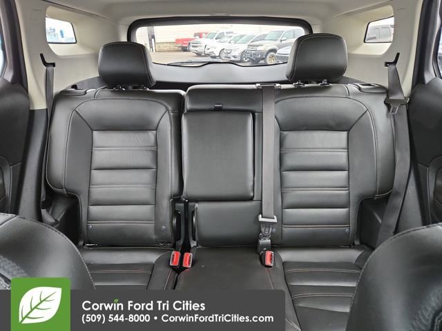 Used 2023 GMC Terrain Denali w/ Denali Premium Package AWD/4WD image 28
