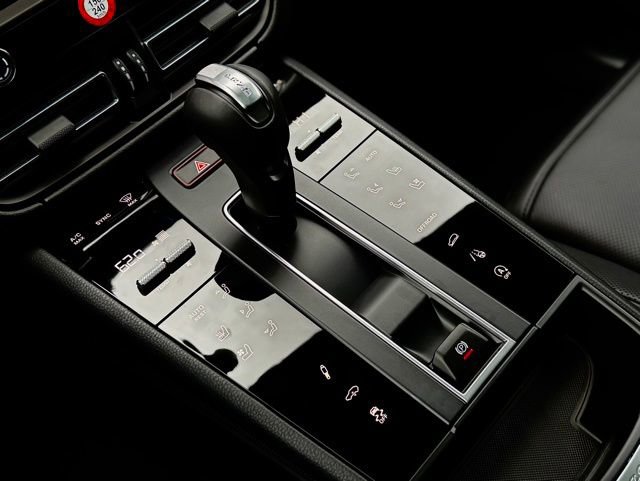 New 2026 Porsche Macan S image 29