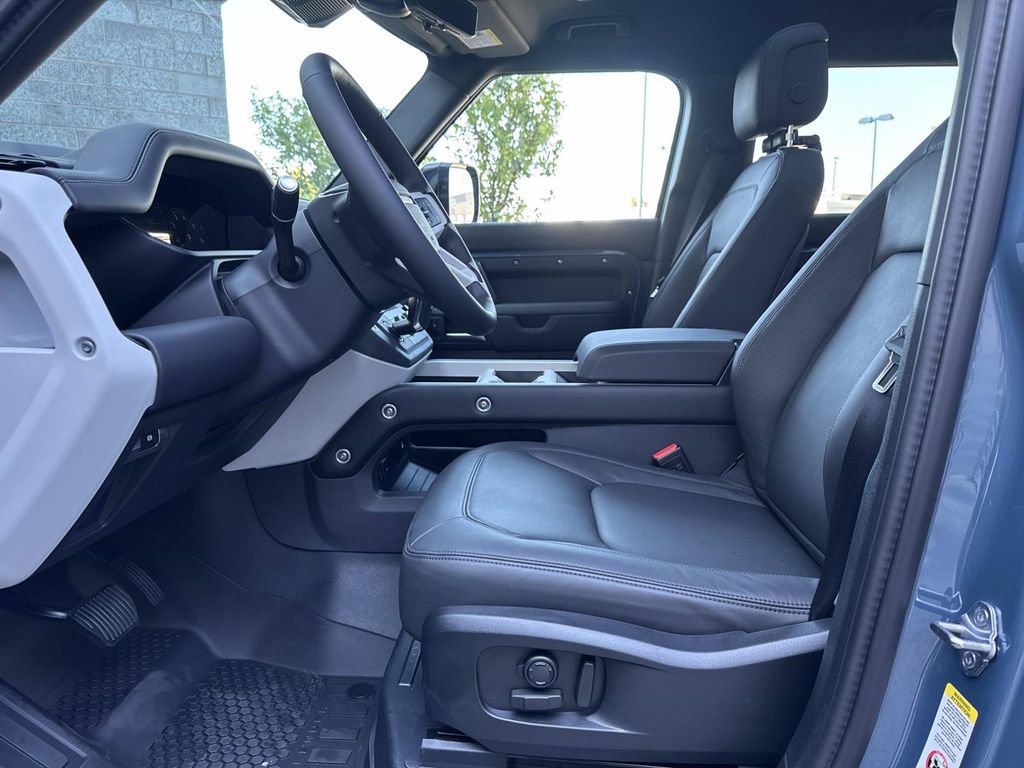 New 2026 Land Rover Defender 110 X-Dynamic SE AWD/4WD image 20