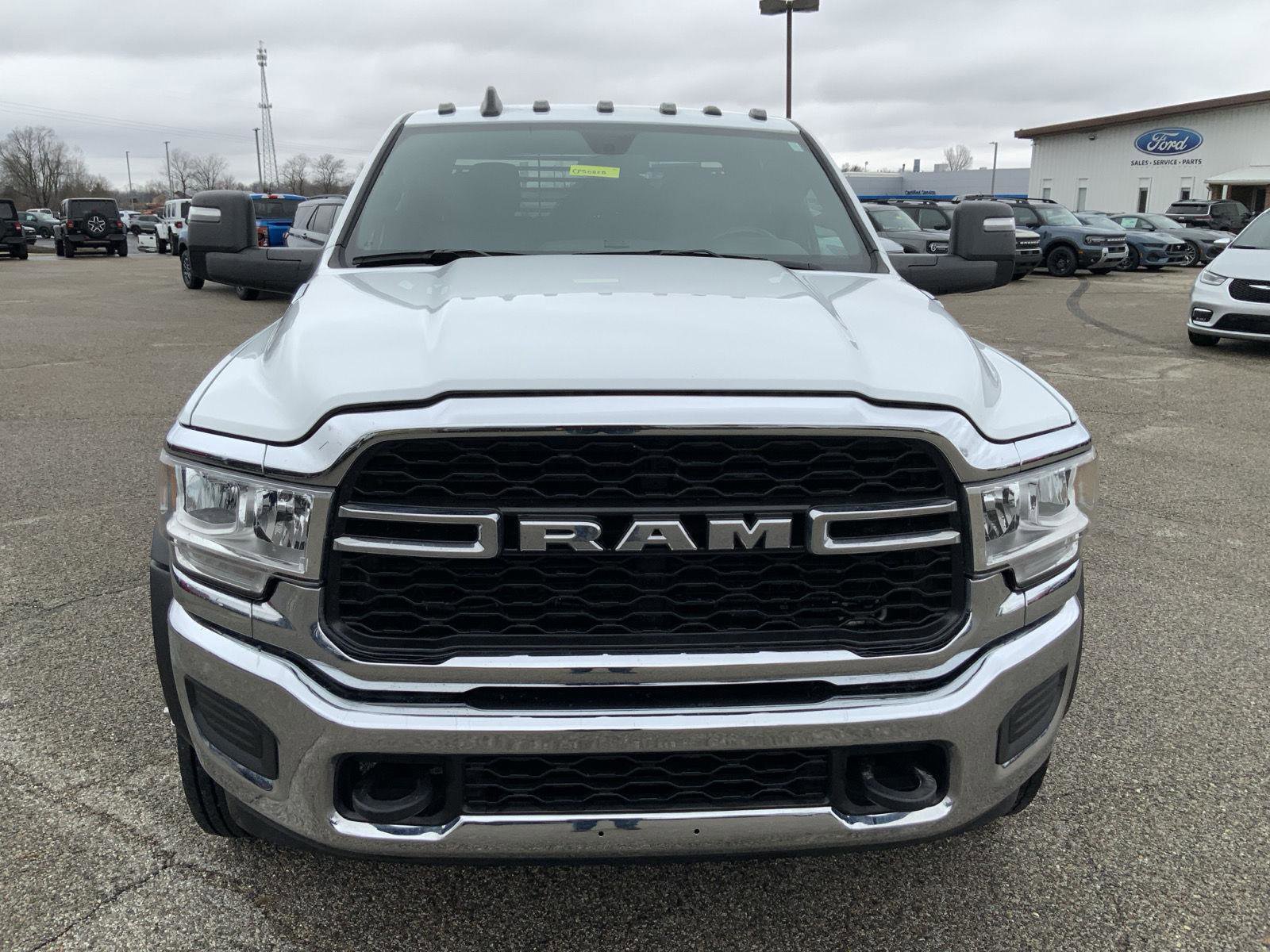 Used 2023 RAM 4500 Tradesman w/ Chrome Appearance Group image 3