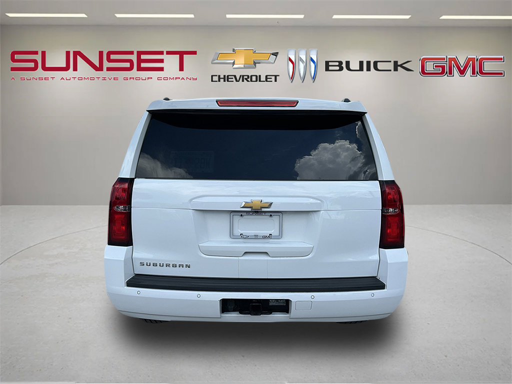 Certified 2019 Chevrolet Suburban LT RWD image 5