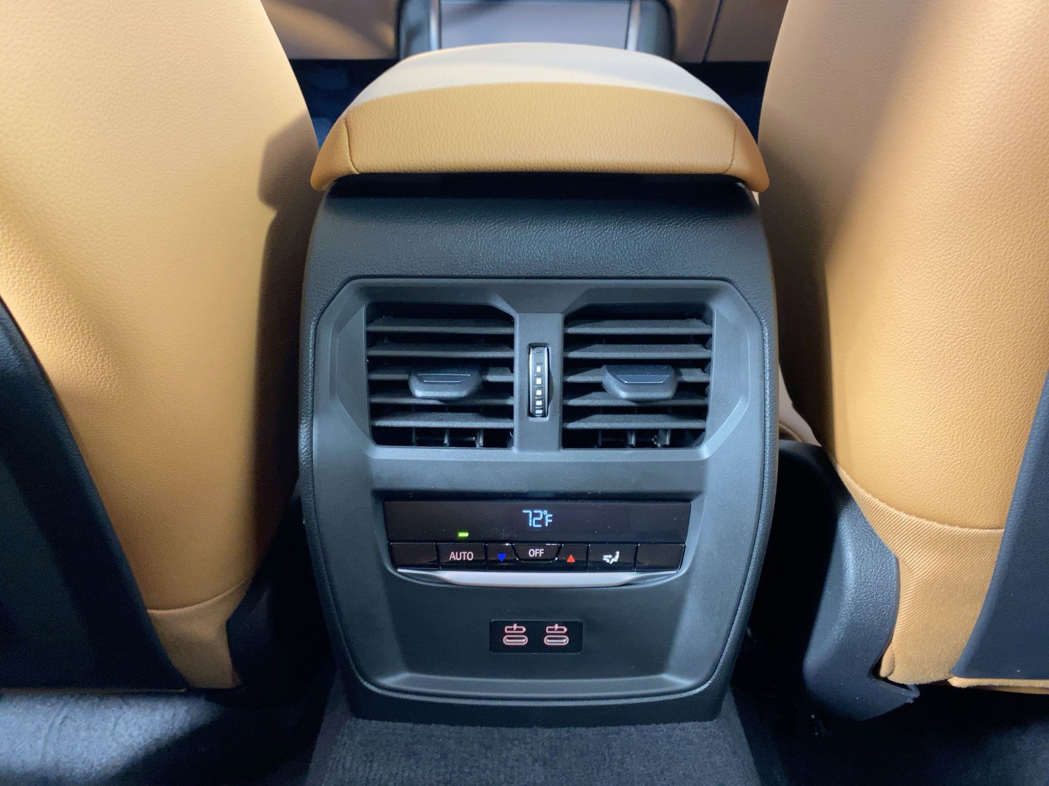 Used 2026 BMW 330i Sedan w/ Convenience Package image 29