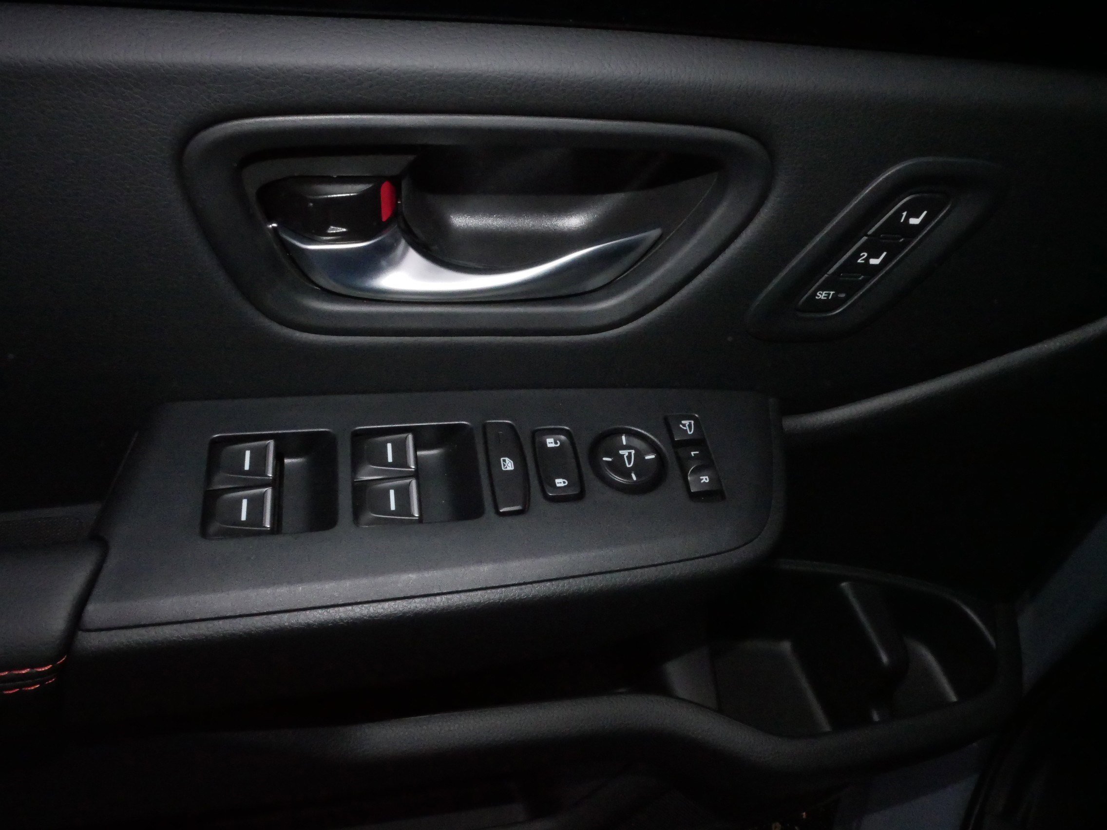 Certified 2025 Honda Pilot TrailSport image 19