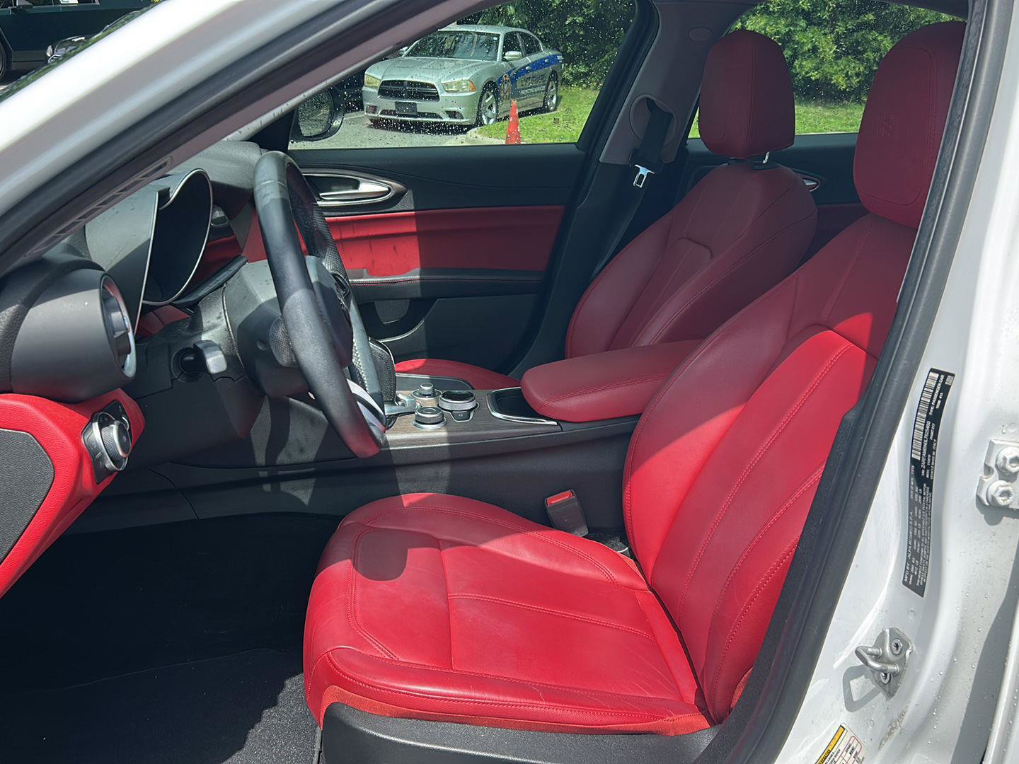 Used 2020 Alfa Romeo Giulia Ti w/ Active Blind Spot Package RWD image 9