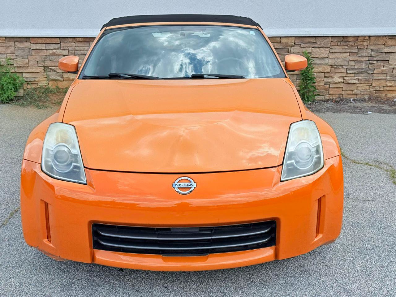 Used 2007 Nissan 350Z Touring RWD image 2