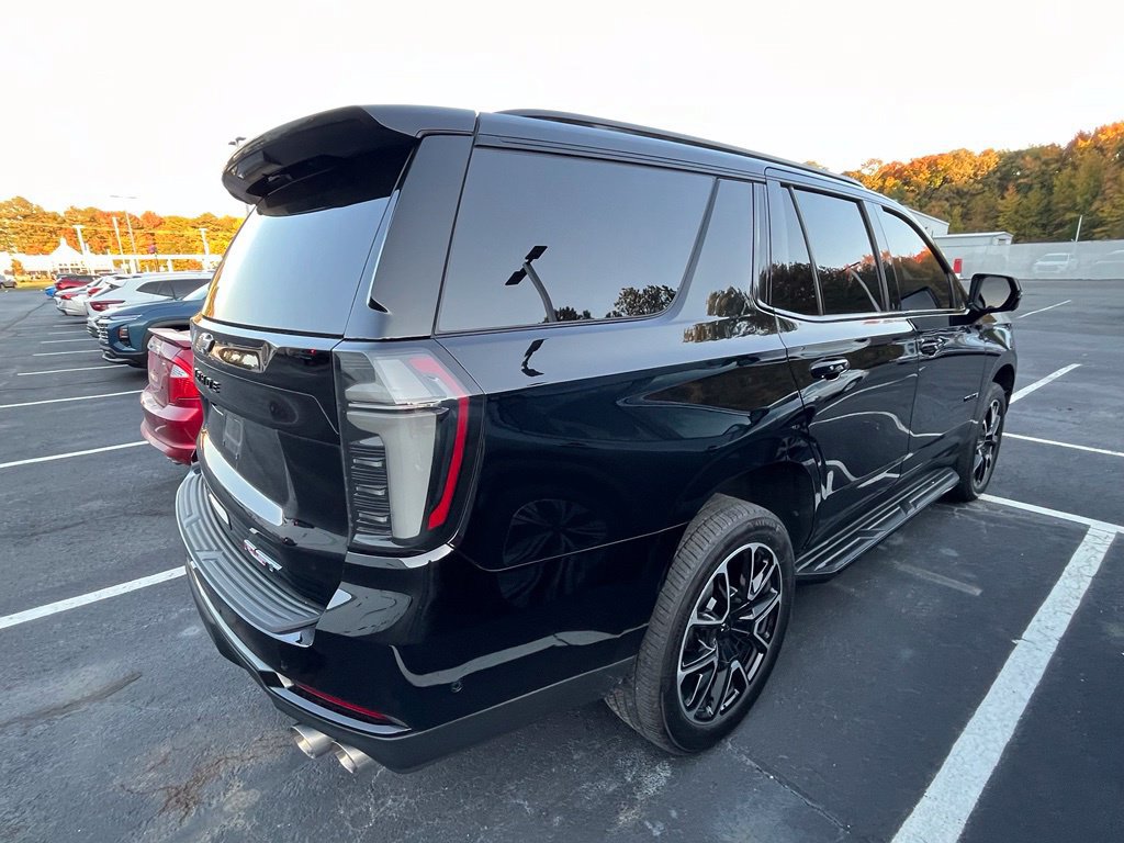 Used 2026 Chevrolet Tahoe RST w/ Comfort Package AWD/4WD image 6