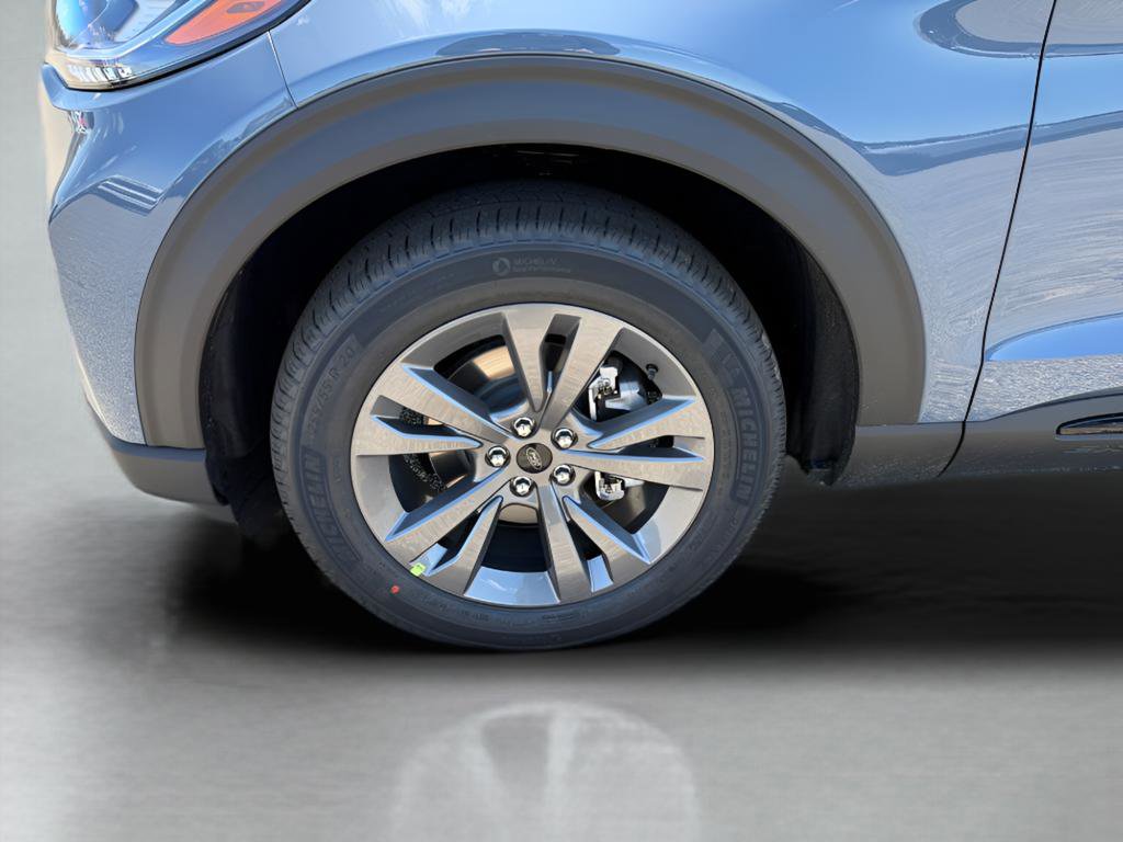 New 2026 Ford Explorer Active AWD/4WD image 26