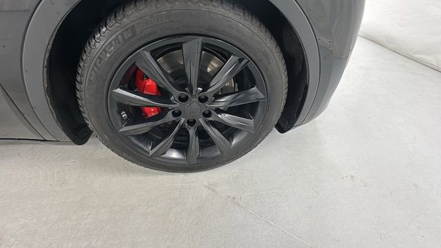 Used 2021 Tesla Model Y Performance image 9