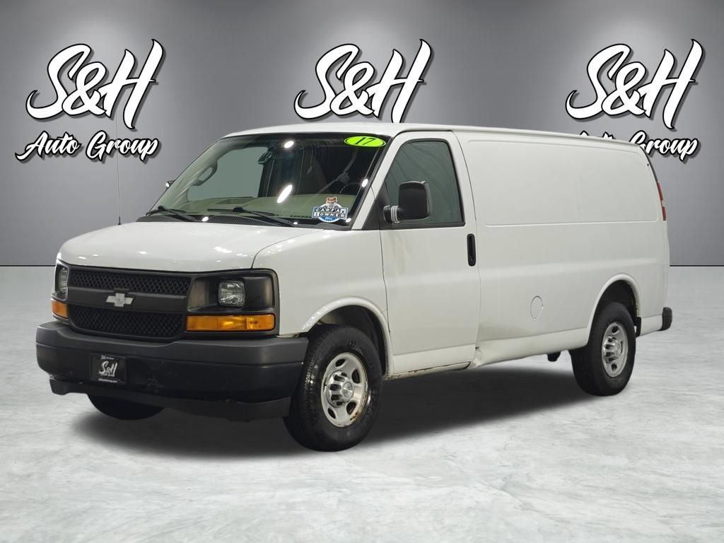 Used 2017 Chevrolet Express 2500 RWD image 13