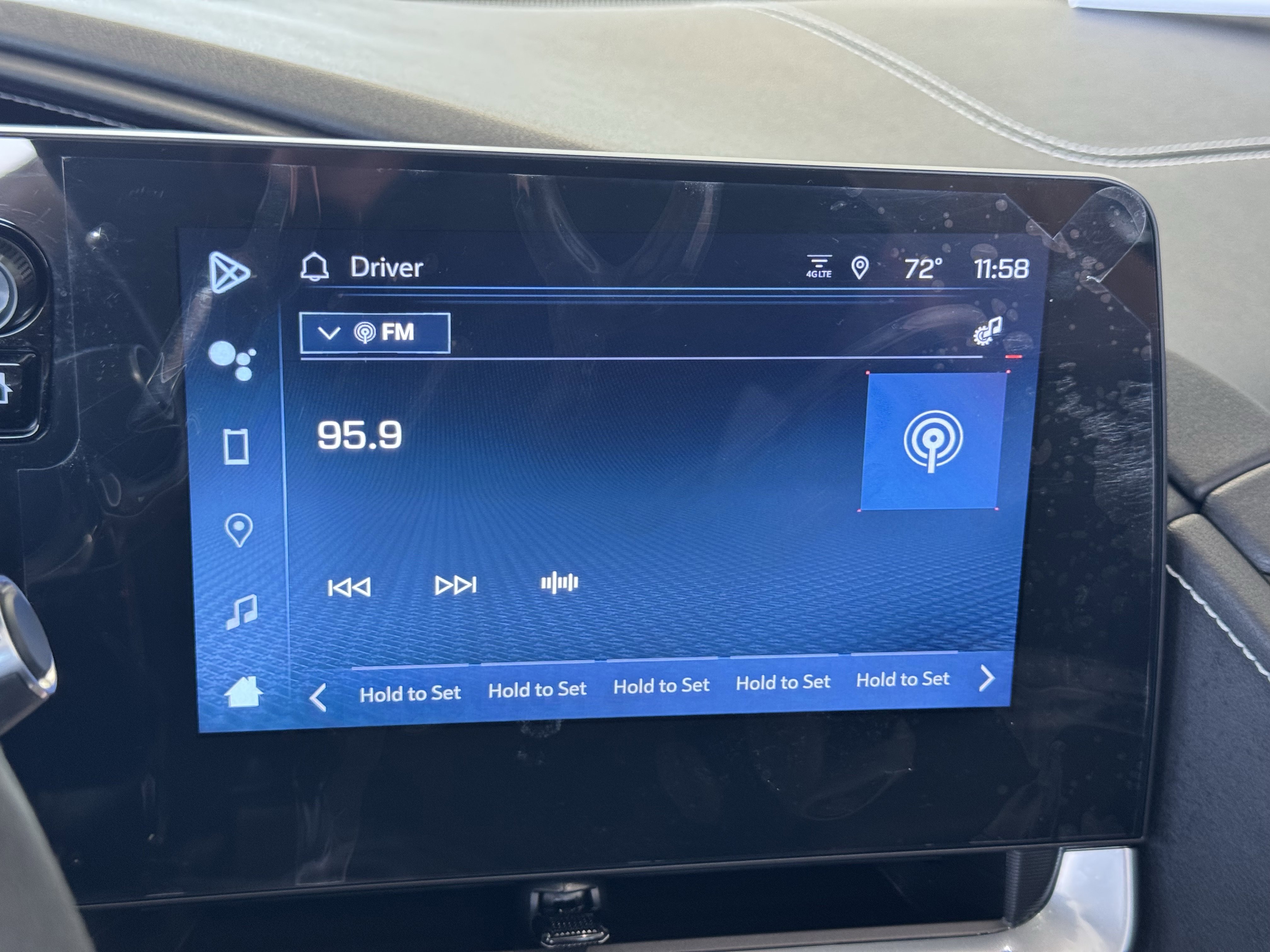 Used 2024 Chevrolet Corvette Stingray Convertible w/ Z51 Performance Package image 24