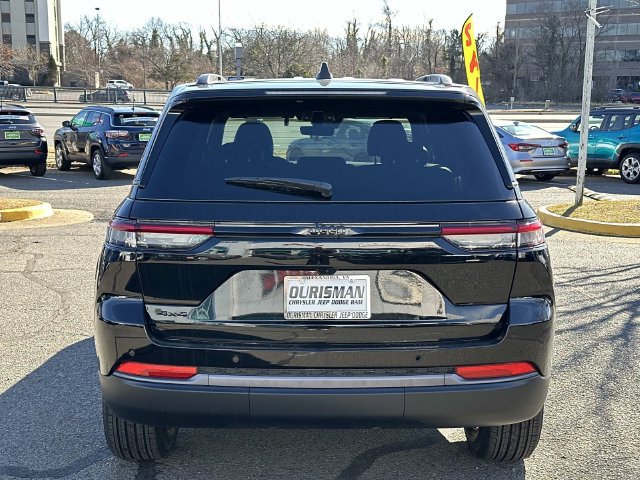 New 2026 Jeep Grand Cherokee Altitude AWD/4WD image 3