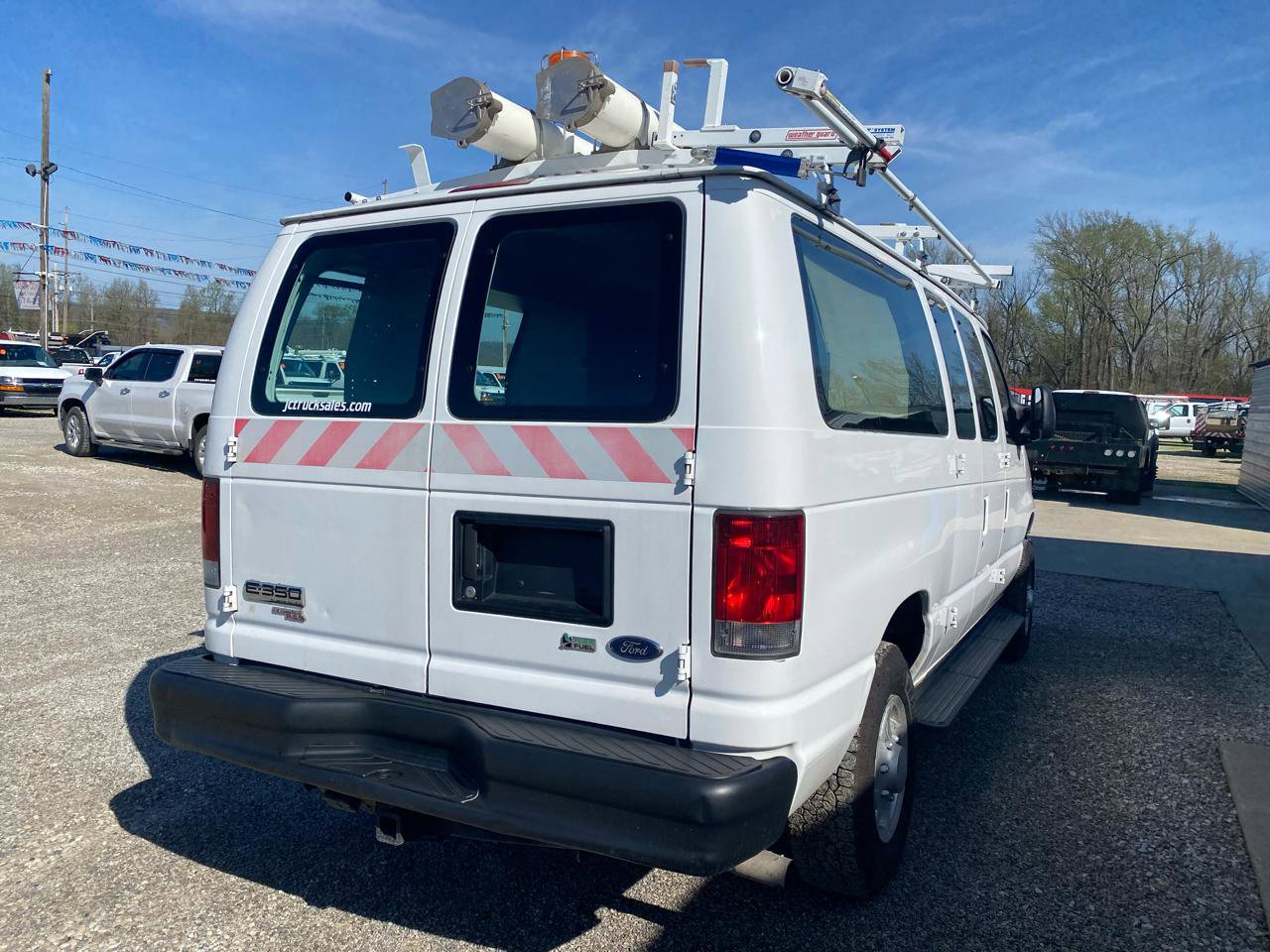 Used 2012 Ford E-350 and Econoline 350 Super Duty image 5