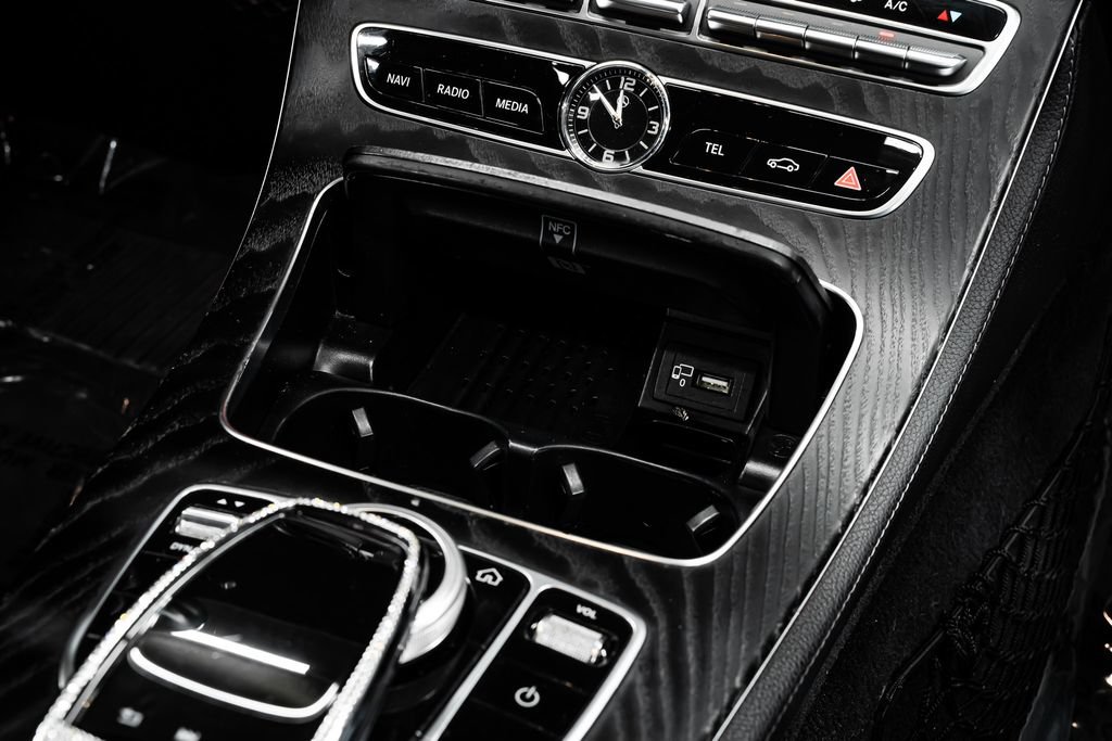 Used 2020 Mercedes-Benz E 350 Sedan image 26
