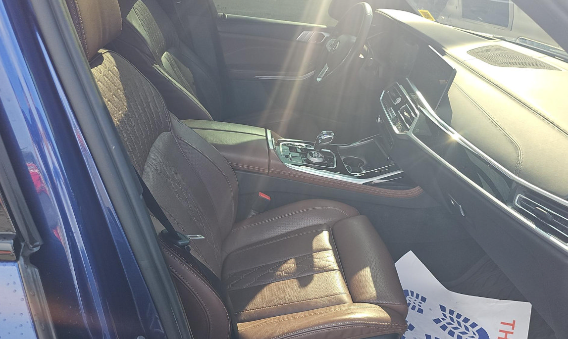 Used 2022 BMW ALPINA XB7 AWD/4WD image 7