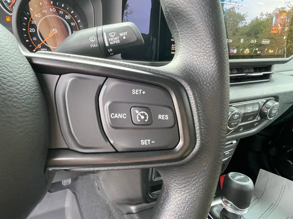 New 2025 Jeep Gladiator Sport AWD/4WD image 28