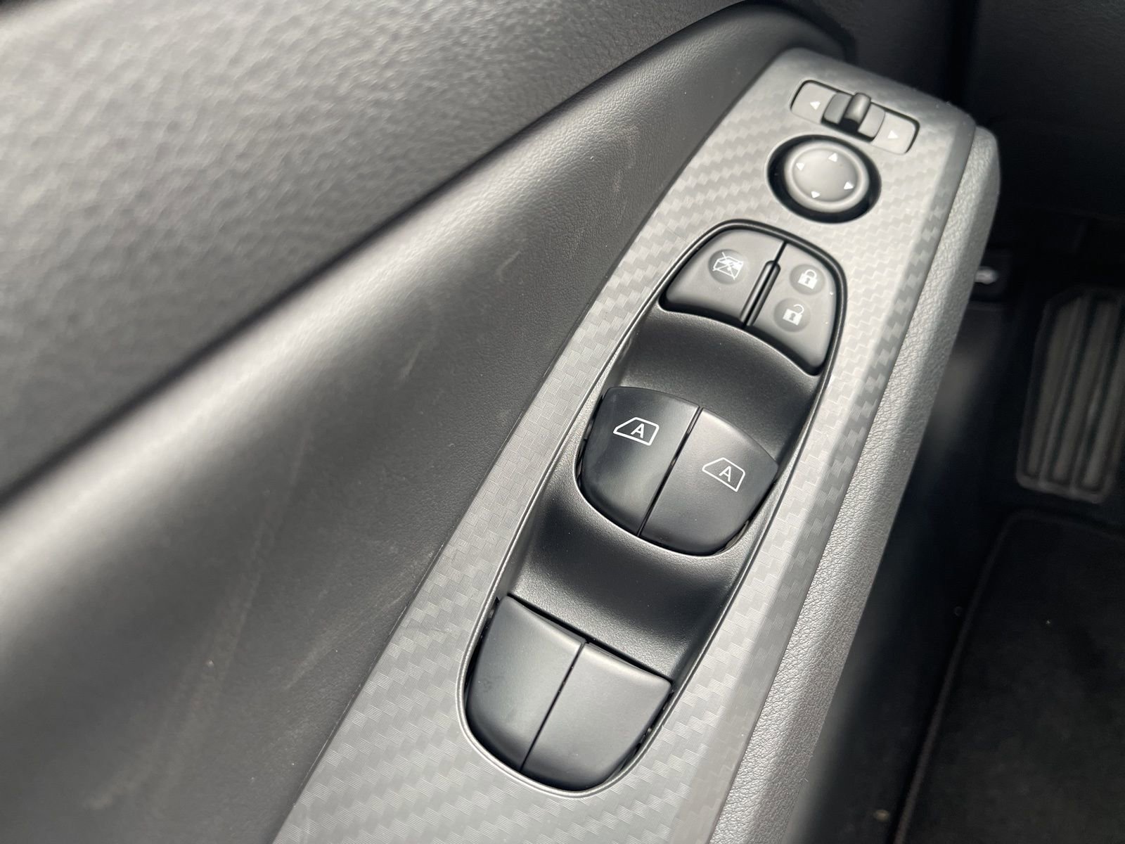 New 2025 Nissan Altima 2.5 SV image 29