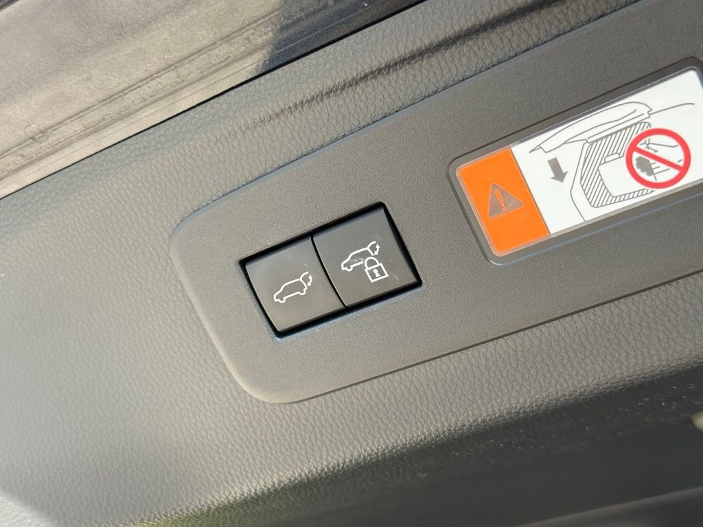 Used 2024 Lexus GX 550 AWD/4WD image 18