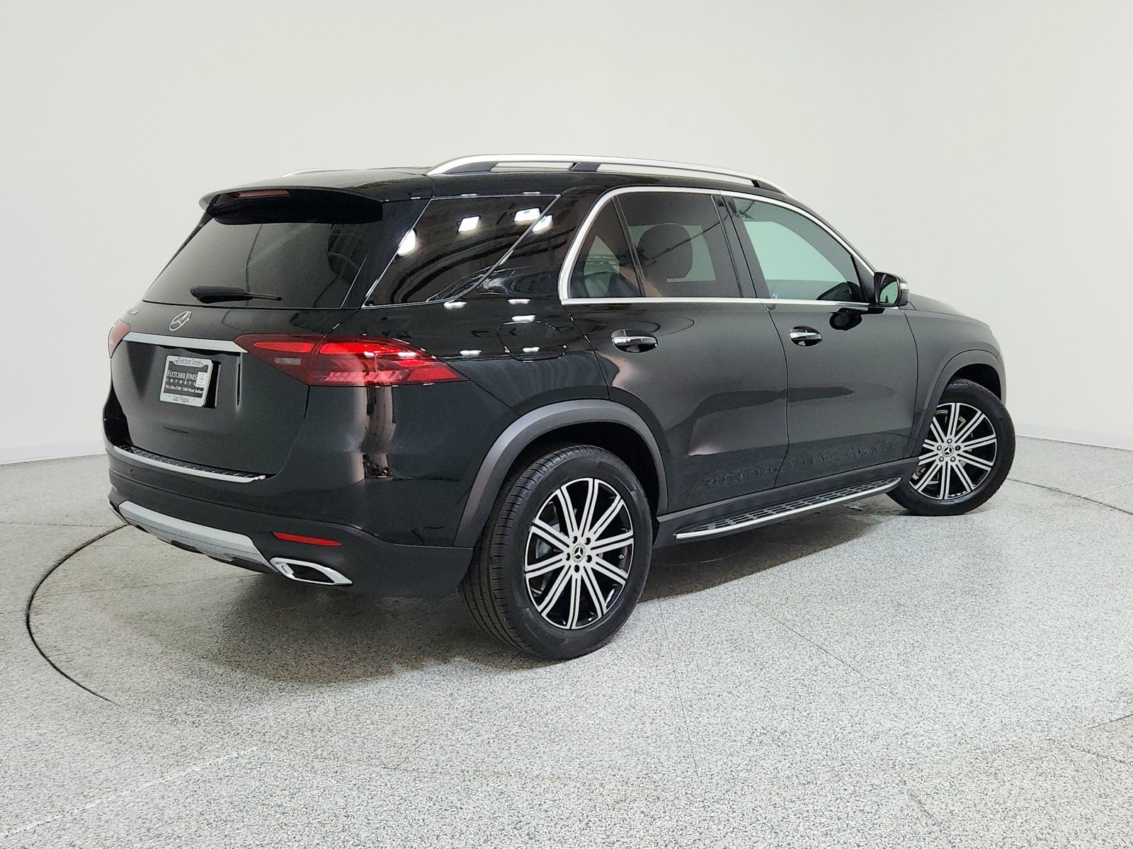 Certified 2025 Mercedes-Benz GLE 350 4MATIC image 3