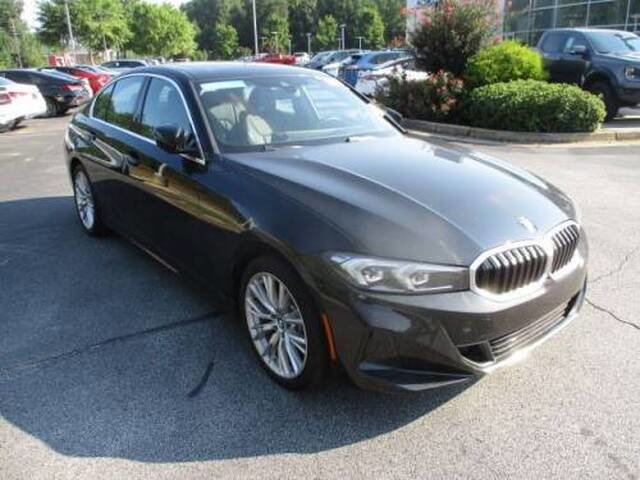 Used 2024 BMW 330i Sedan w/ Convenience Package image 2