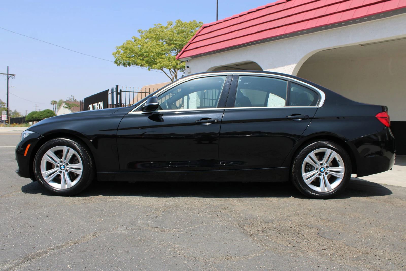 Used 2017 BMW 330i Sedan RWD image 42