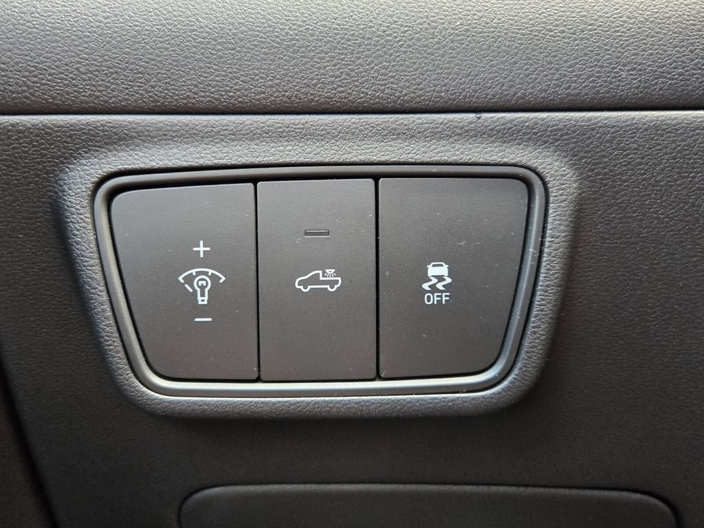 Certified 2022 Hyundai Santa Cruz SEL FWD image 23
