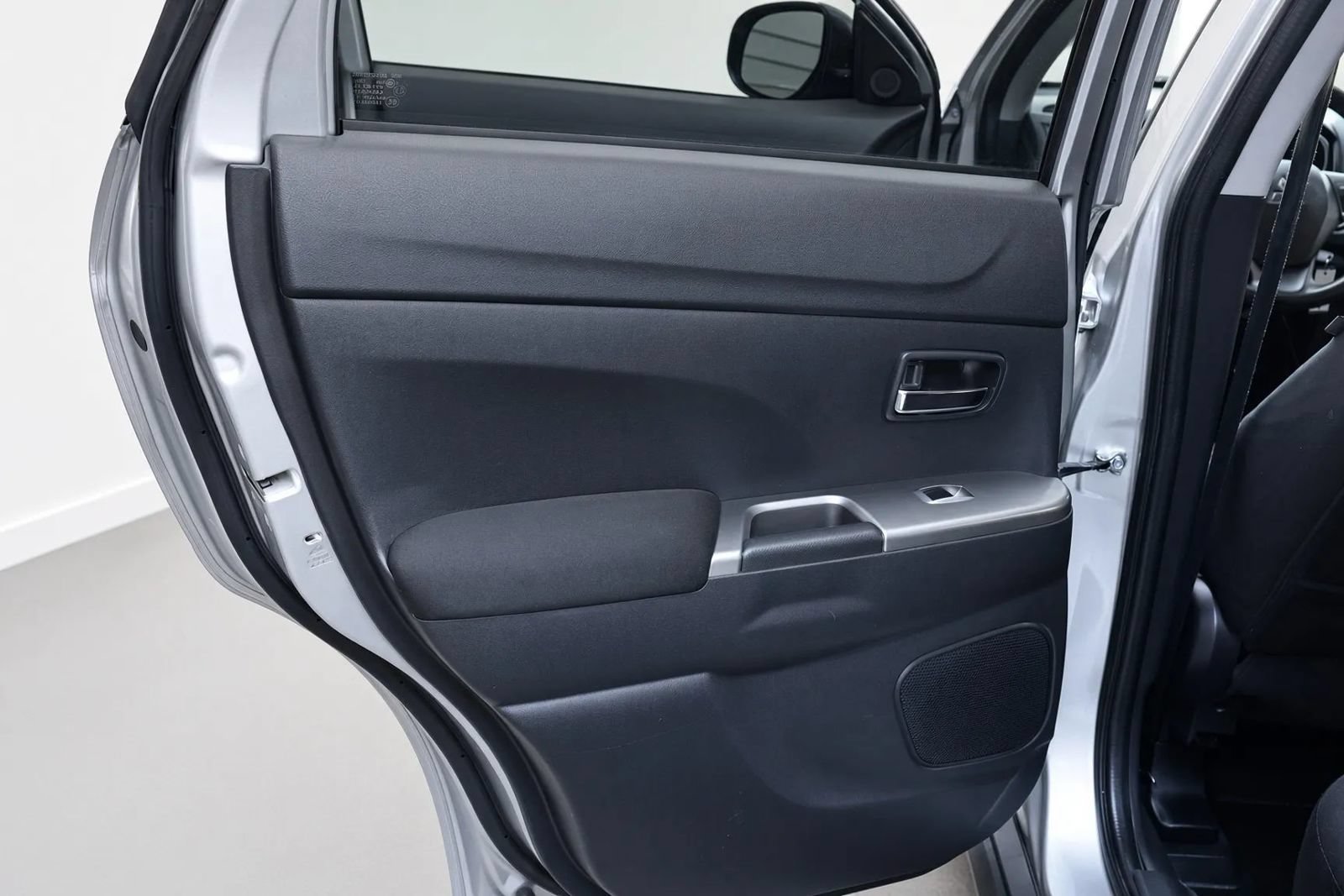 Used 2019 Mitsubishi Outlander Sport ES AWD/4WD image 12
