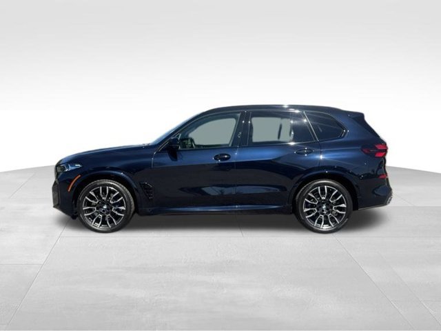 Certified 2026 BMW X5 M60i AWD/4WD image 2