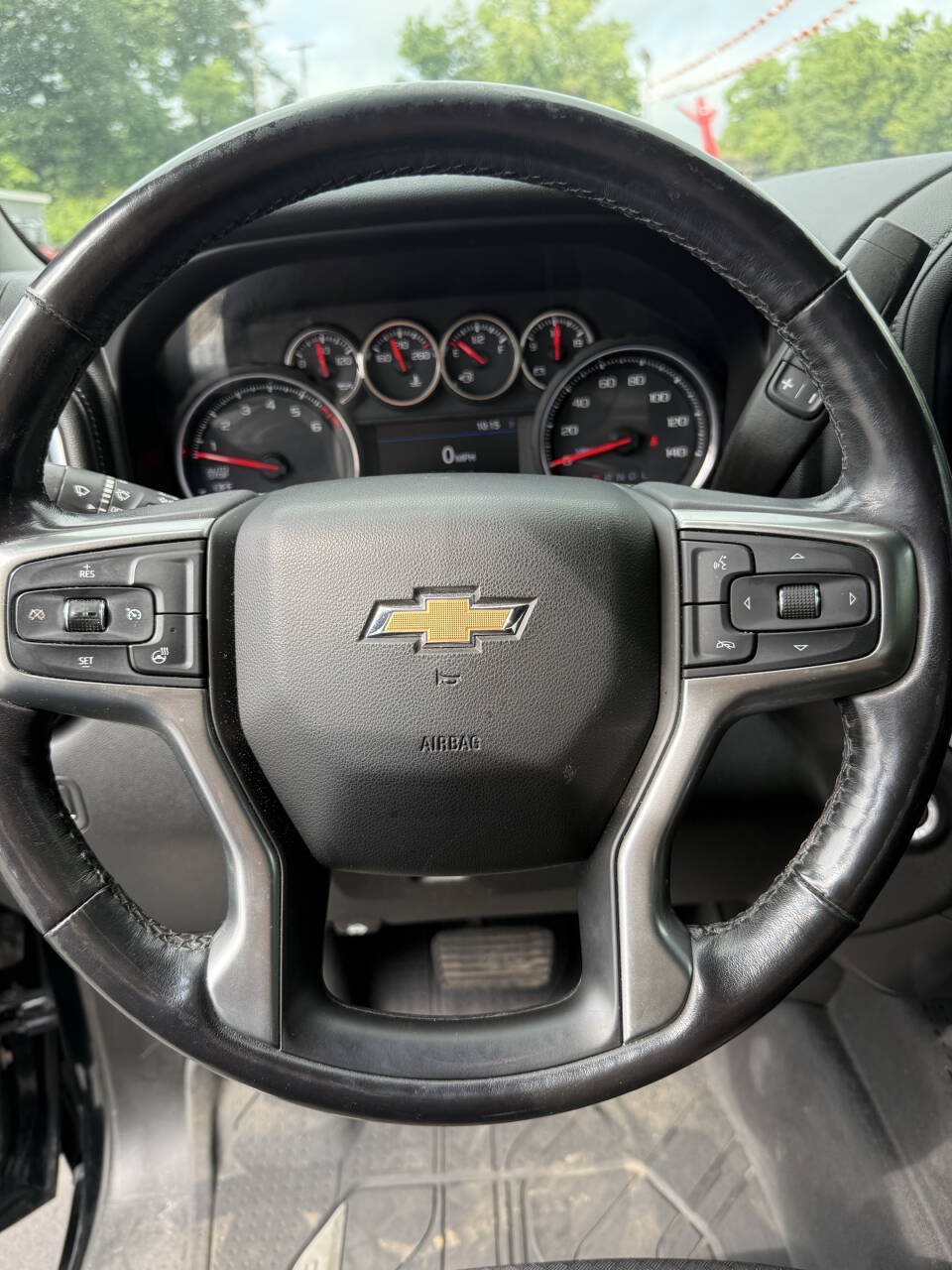 Used 2019 Chevrolet Silverado 1500 LT w/ All-Star Edition AWD/4WD image 7