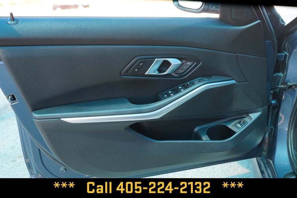 Used 2025 BMW 330i xDrive Sedan AWD/4WD image 15
