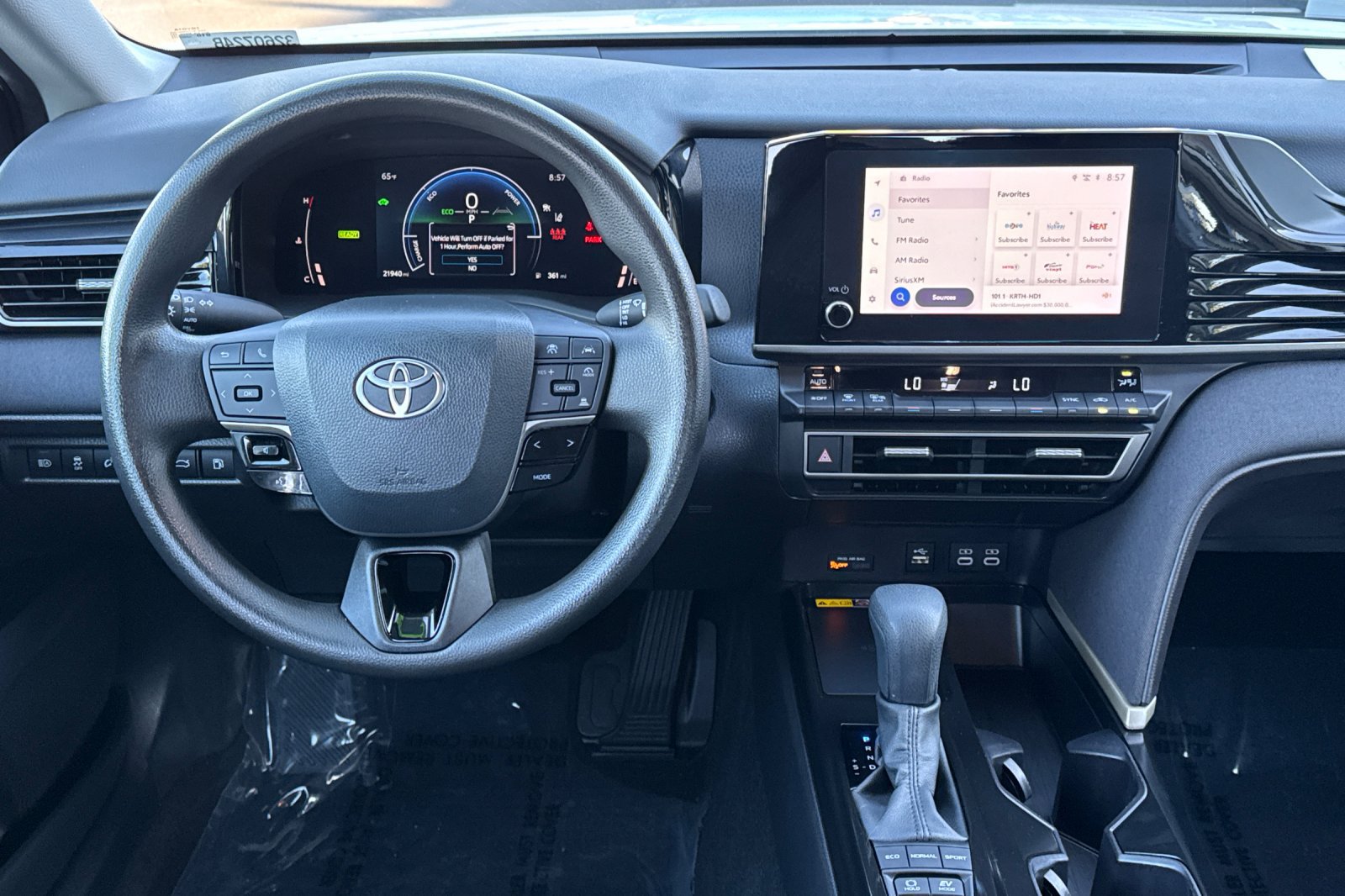 Used 2025 Toyota Camry LE w/ Convenience Package FWD image 14