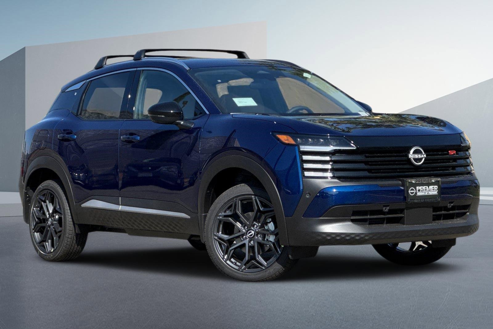 New 2026 Nissan Kicks SR image 2