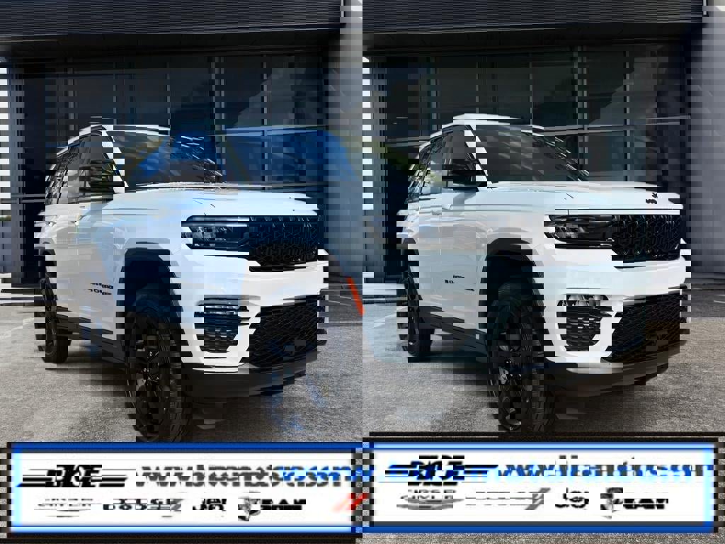 New 2025 Jeep Grand Cherokee Limited w/ Black Appearance Package