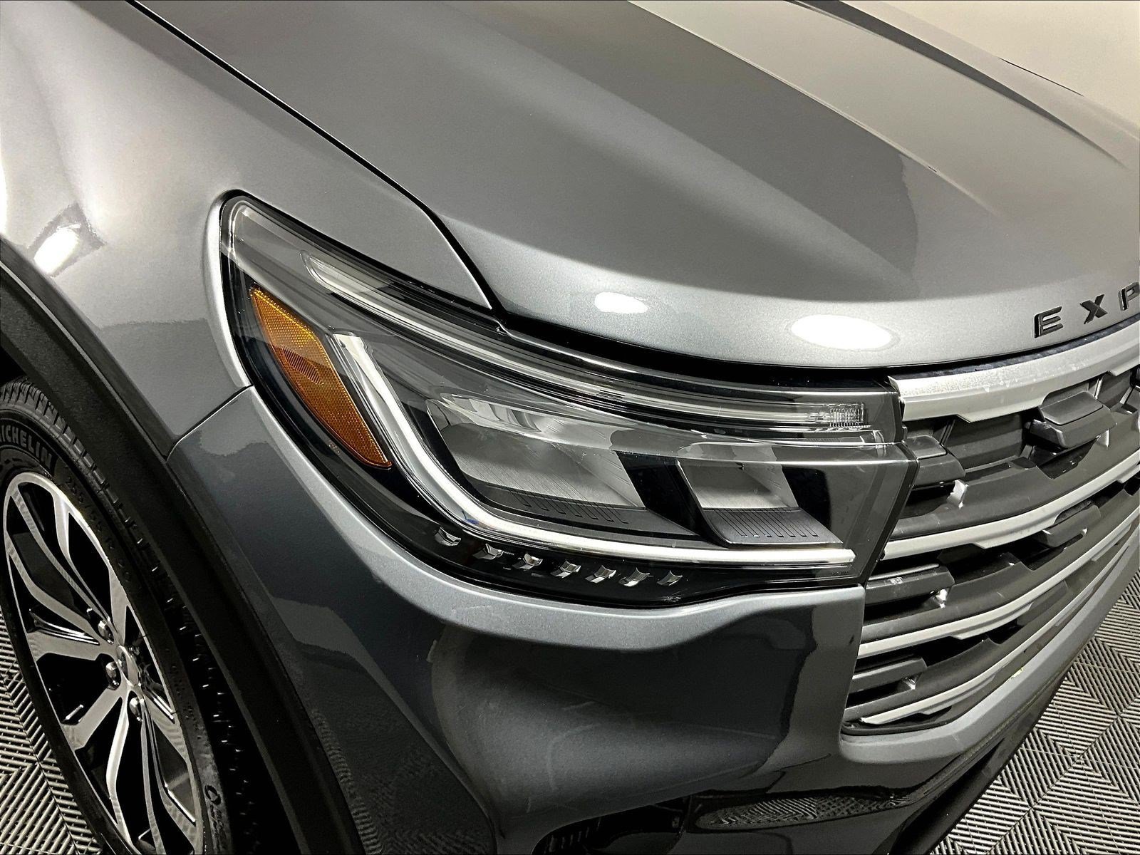 Used 2025 Ford Explorer ST-Line AWD/4WD image 32
